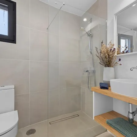 ヴィラ Casa Marina With Pool, Garden And Terrace *